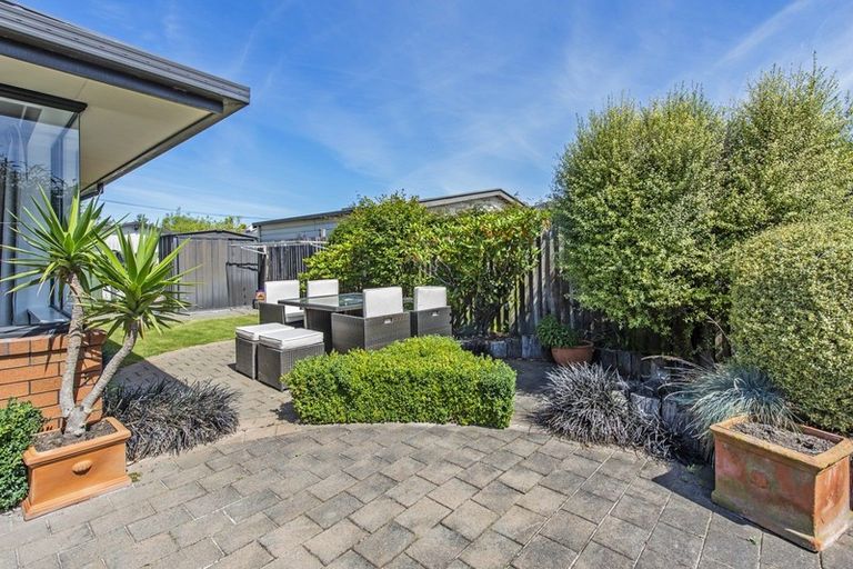 Photo of property in 65 Palmers Road, New Brighton, Christchurch, 8083