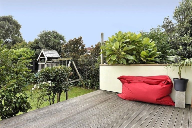 Photo of property in 305 Sandringham Road, Sandringham, Auckland, 1025
