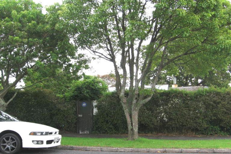 Photo of property in 119 Woodglen Road, Glen Eden, Auckland, 0602