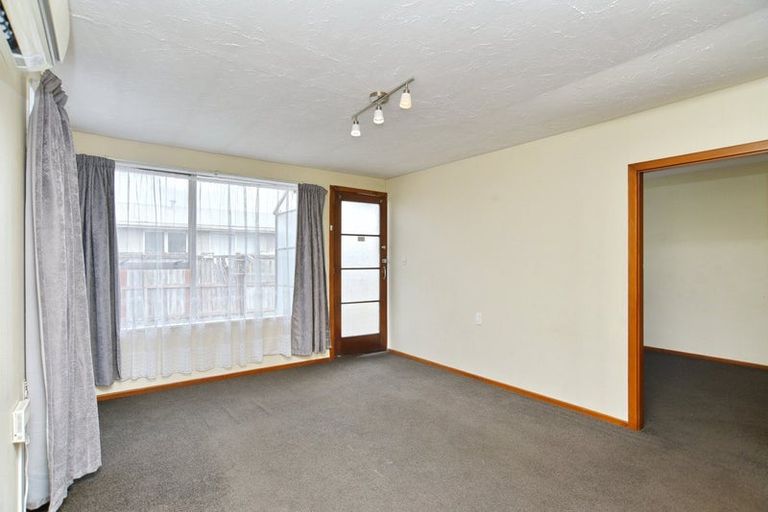 Photo of property in 2/560 Hereford Street, Linwood, Christchurch, 8011