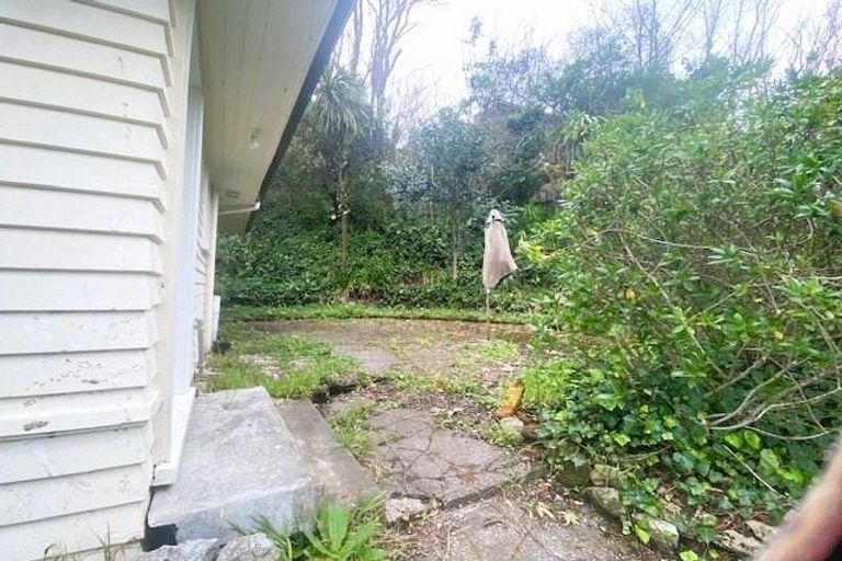 Photo of property in 22 Milton Road, Bluff Hill, Napier, 4110