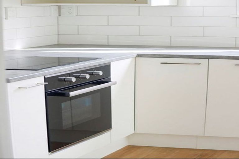 Photo of property in 17 Lemnos Place, Titirangi, Auckland, 0604