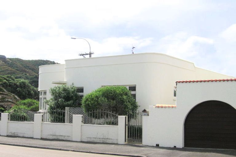 Photo of property in 44 Trent Street, Island Bay, Wellington, 6023