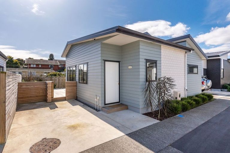 Photo of property in 21c Margaret Road, Raumati Beach, Paraparaumu, 5032