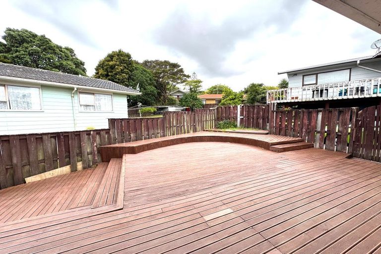 Photo of property in 1/14 Waari Avenue, Sunnyvale, Auckland, 0612