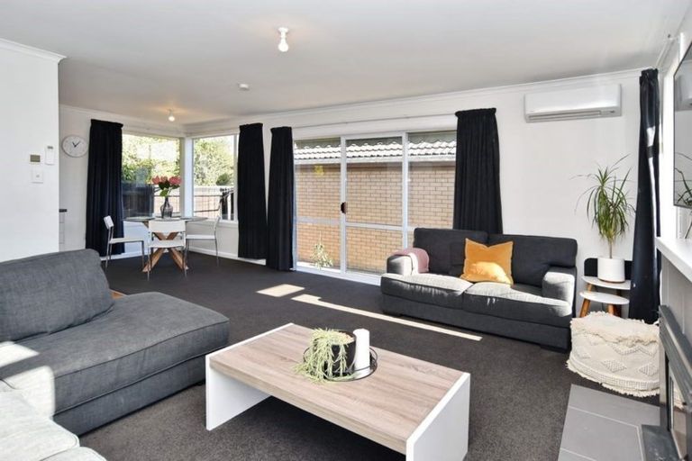 Photo of property in 735 Main North Road, Belfast, Christchurch, 8051