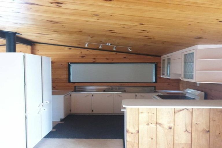 Photo of property in 14 Avon Place, Springvale, Whanganui, 4501