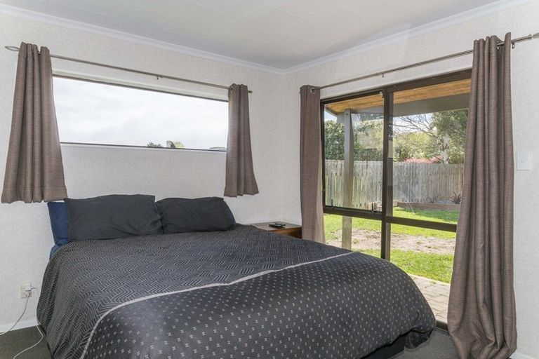 Photo of property in 9 Maclaurin Street, Dannevirke, 4930
