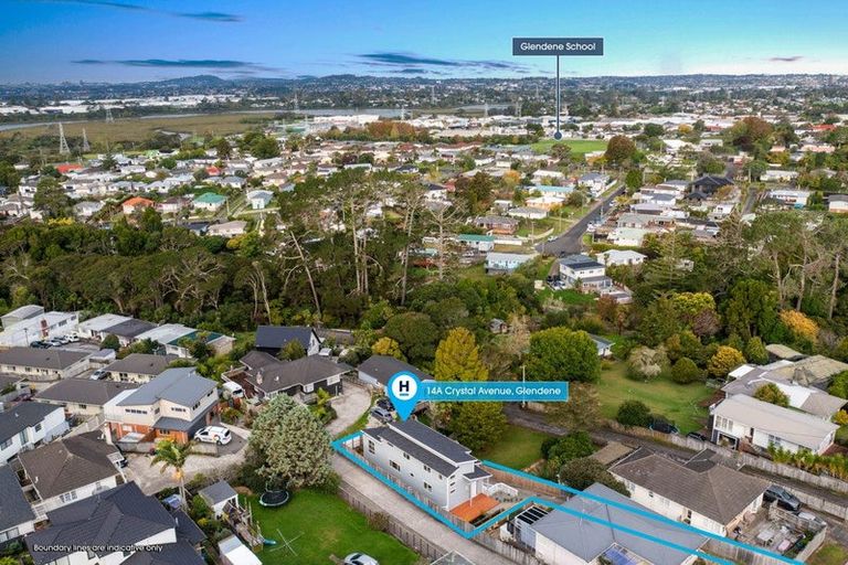 Photo of property in 14a Crystal Avenue, Glendene, Auckland, 0602