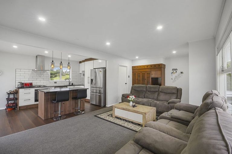 Photo of property in 1 Kingsway Crescent, Forest Lake, Hamilton, 3200