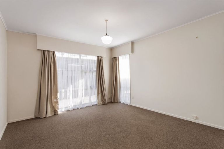 Photo of property in 2/76 Grants Road, Papanui, Christchurch, 8053