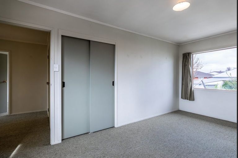 Photo of property in 2/3 Akehurst Avenue, New Lynn, Auckland, 0600