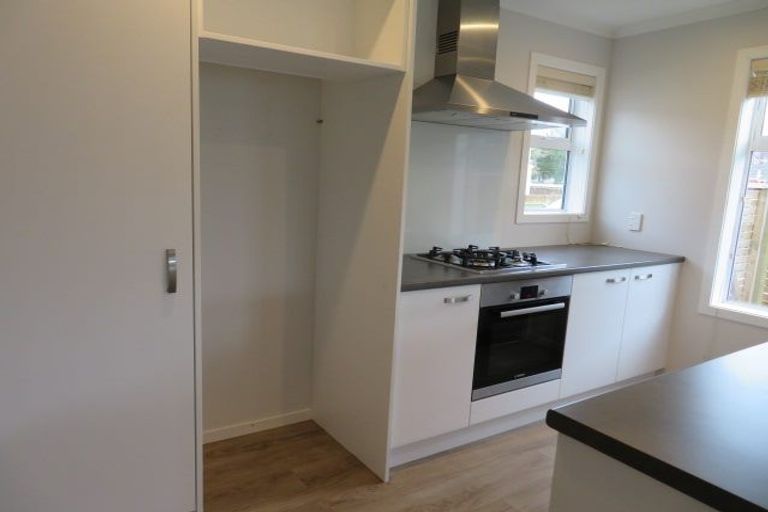 Photo of property in 1b Manderson Grove, Fairfield, Lower Hutt, 5011