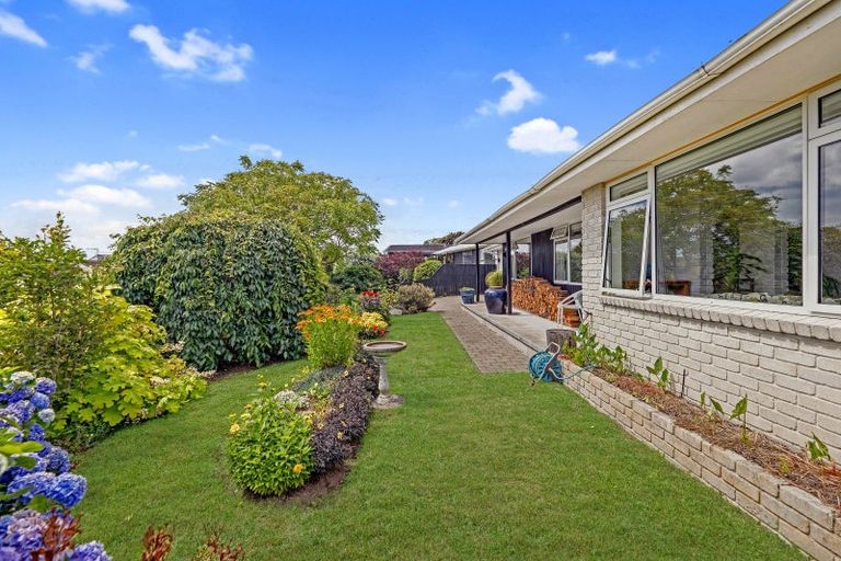 Photo of property in 10 Kew Place, Richmond Heights, Taupo, 3330