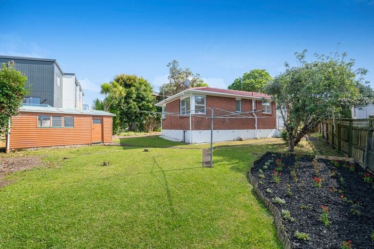 Photo of property in 3 View Road, Glenfield, Auckland, 0627