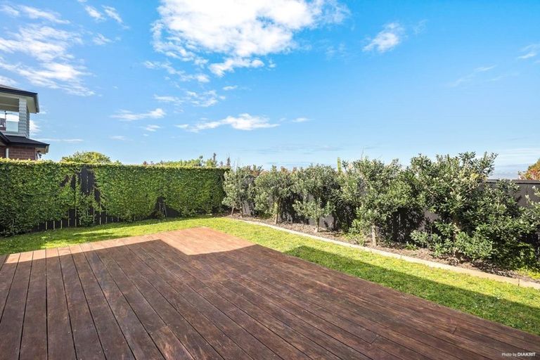 Photo of property in 4/109 Shakespeare Road, Milford, Auckland, 0620