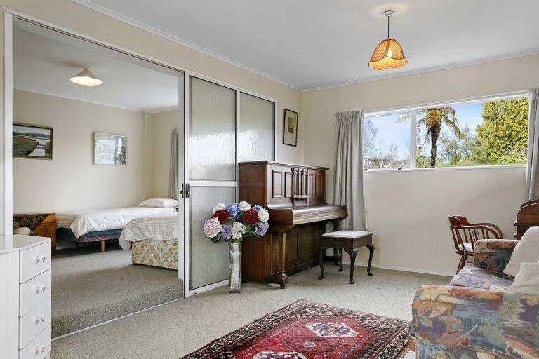 Photo of property in 7 Titoki Avenue, Waipahihi, Taupo, 3330