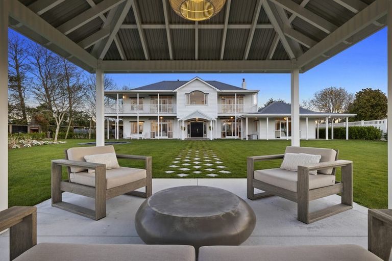 Photo of property in 25 Patterson Road, Hurworth, New Plymouth, 4310