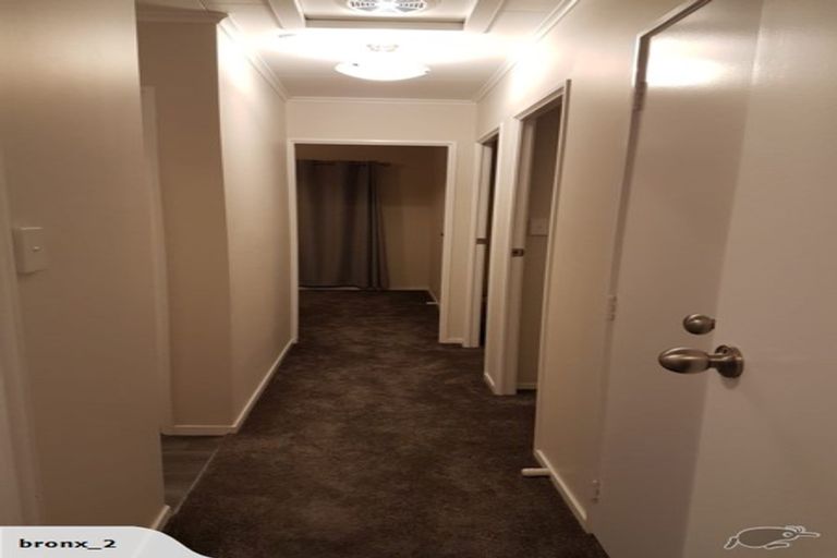 Photo of property in 10 Agar Place, Favona, Auckland, 2024