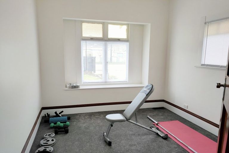 Photo of property in 195 South Road, Hawera, 4610