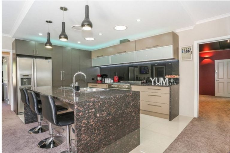 Photo of property in 1 Lindis Place, Poraiti, Napier, 4112