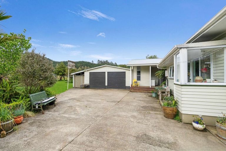 Photo of property in 124 Opouteke Road, Kaihu, 0379