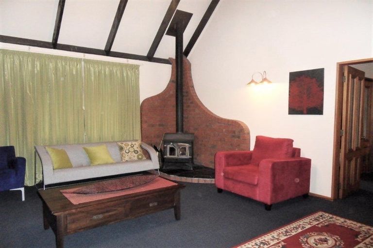 Photo of property in 83 Katherine Mansfield Drive, Whitemans Valley, Upper Hutt, 5371