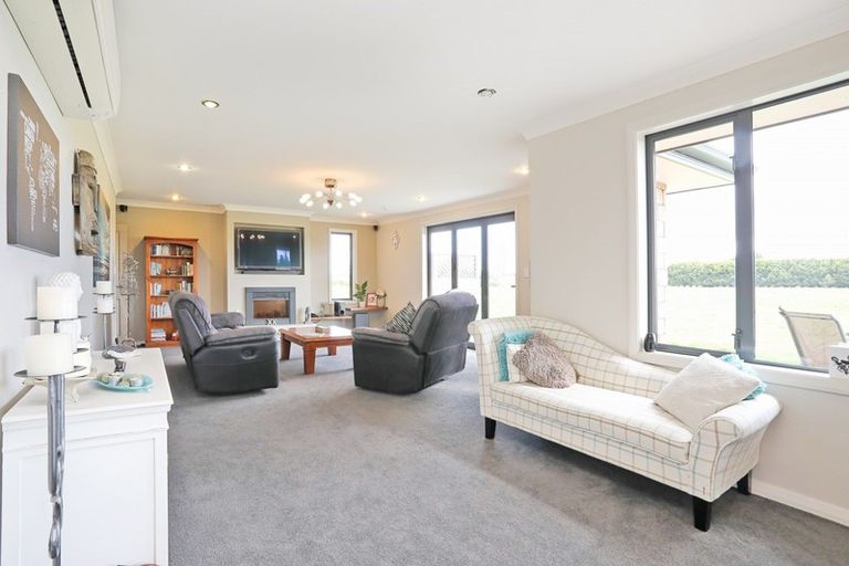 Photo of property in 34 Mckellar Road, Seaward Bush, Invercargill, 9871