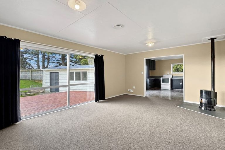 Photo of property in 97 Benmore Avenue, Cloverlea, Palmerston North, 4412