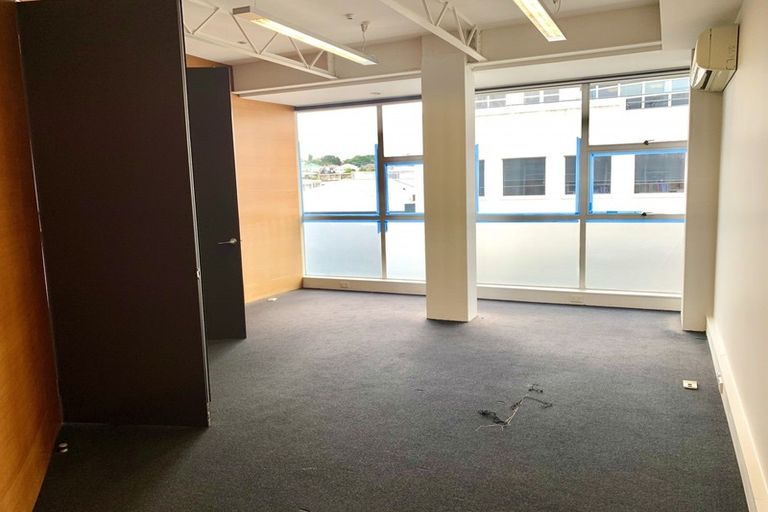 Photo of property in 1b/6 Kingdon Street, Newmarket, Auckland, 1023