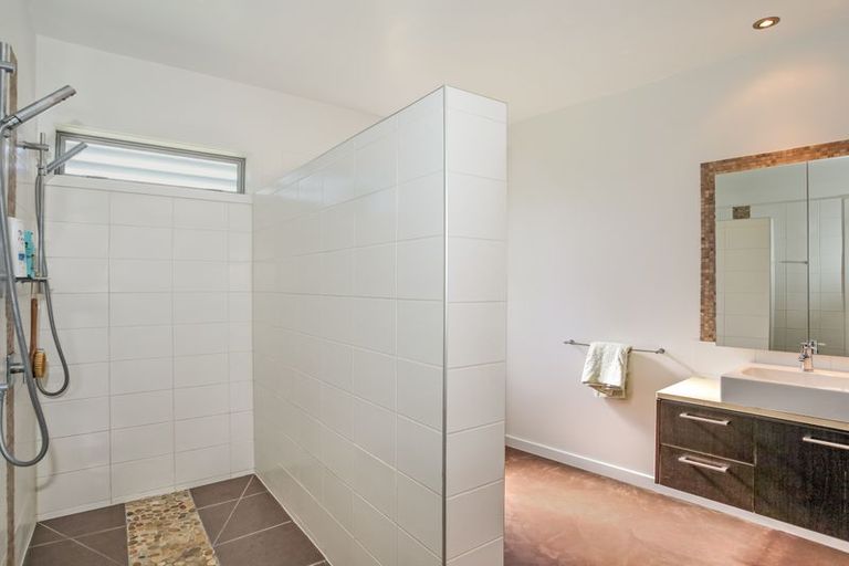 Photo of property in 805 Ponga Road, Opaheke, Papakura, 2584