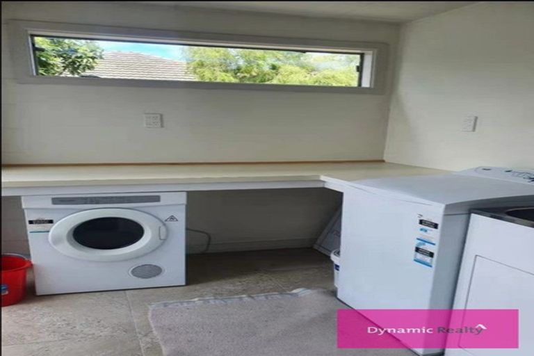 Photo of property in 1/43 Brockworth Place, Riccarton, Christchurch, 8011