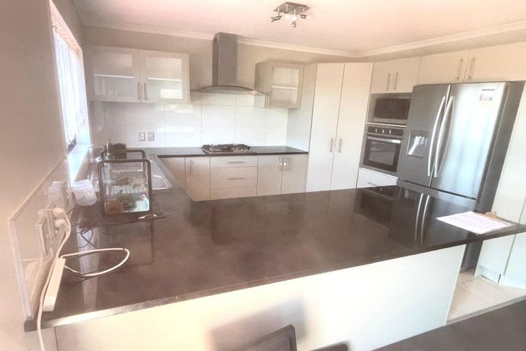 Photo of property in 58 Cartmel Avenue, Massey, Auckland, 0614