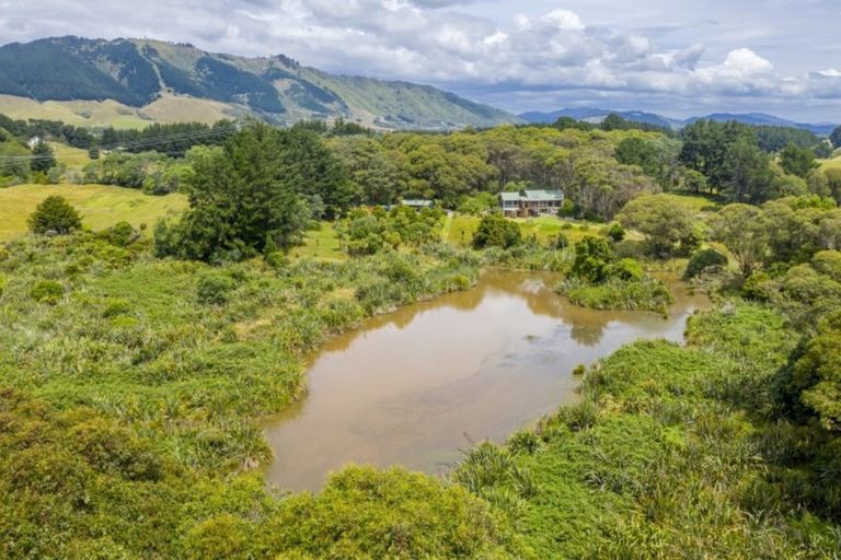 Photo of property in 152 Te Hapua Road, Te Horo, Otaki, 5581