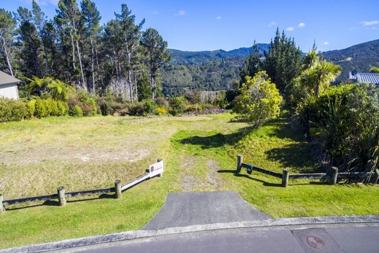 Photo of property in 54 Mount Marua Way, Timberlea, Upper Hutt, 5018