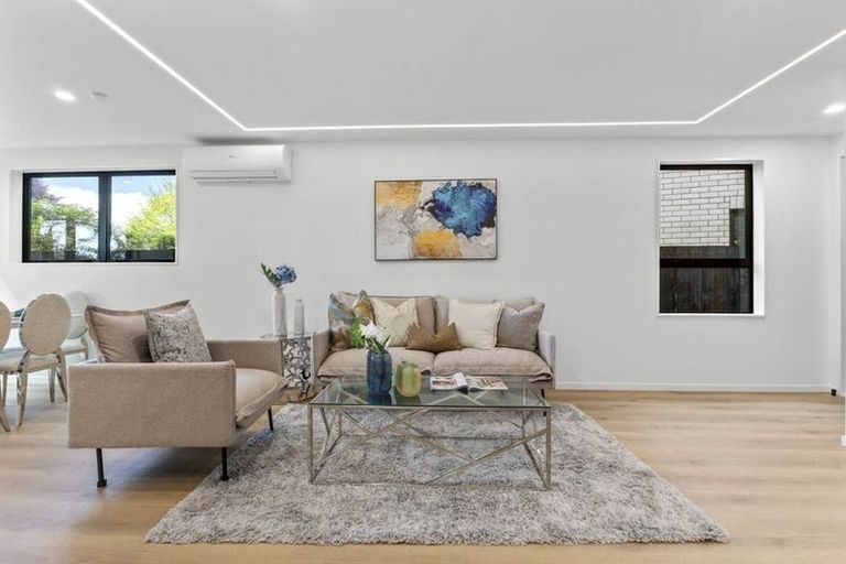 Photo of property in 11c Kindergarten Drive, Conifer Grove, Takanini, 2112