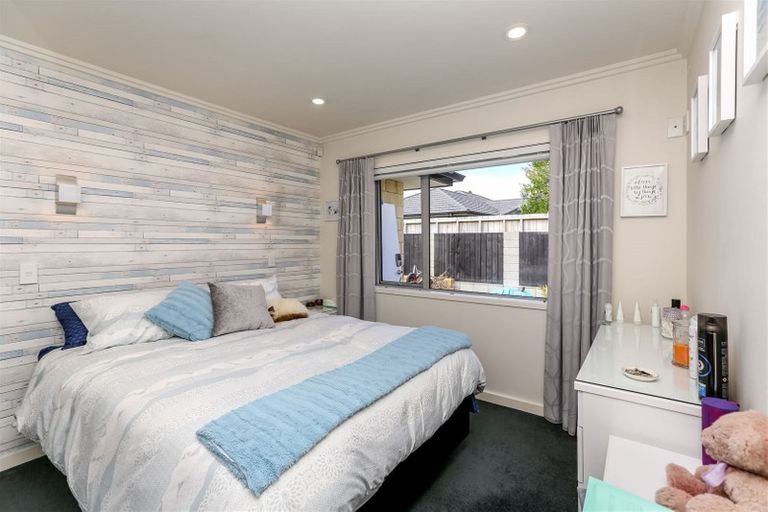 Photo of property in 6 Marlin Terrace, Bell Block, New Plymouth, 4312