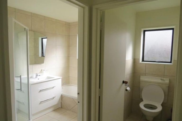 Photo of property in 36 Poplar Grove, Whalers Gate, New Plymouth, 4310