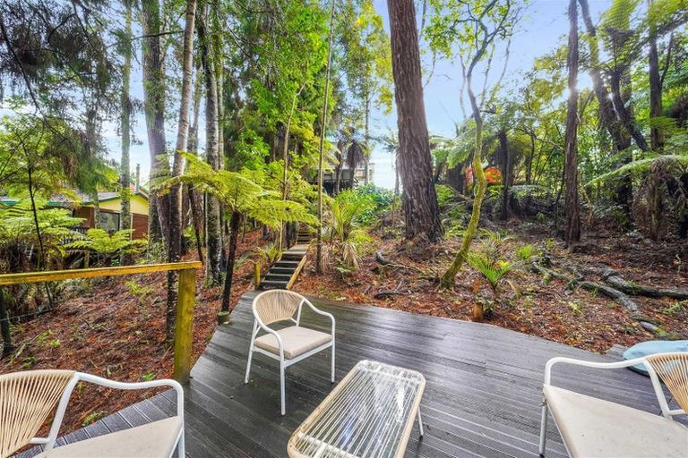 Photo of property in 94a Konini Road, Titirangi, Auckland, 0604