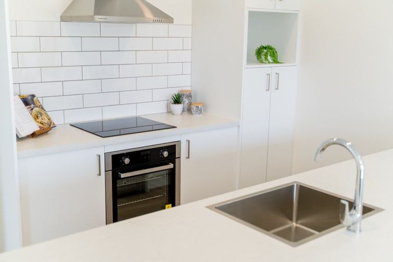 Photo of property in 100 Hagart-alexander Drive, Mosgiel, 9024