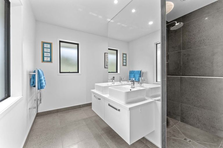 Photo of property in 28 Riverside Lane, Karapiro, Cambridge, 3494