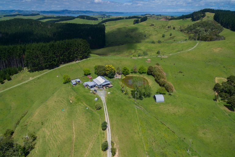 Photo of property in 1093 Run Road, Tapora, Wellsford, 0977