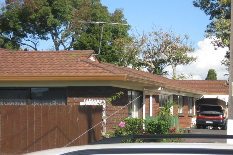 Photo of property in 2/113 Tui Road, Papatoetoe, Auckland, 2025