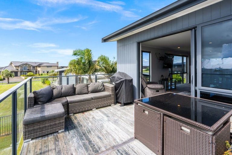 Photo of property in 8 Mariners Haven, One Tree Point, 0118