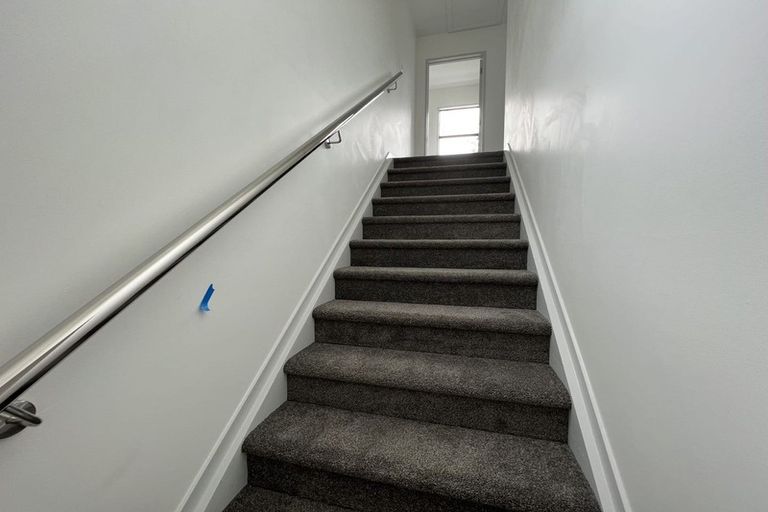 Photo of property in 2 Matukutureia Lane, Manurewa, Auckland, 2102