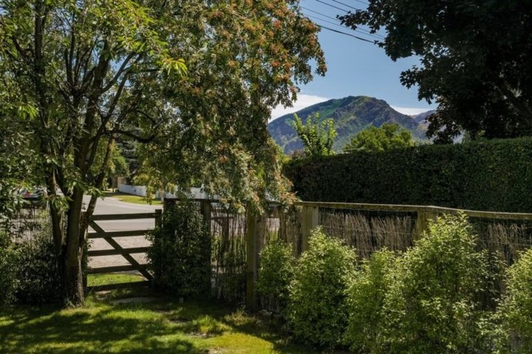 Photo of property in 51 Centennial Avenue, Arrowtown, 9302