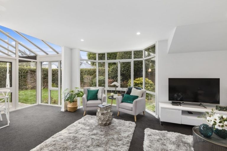 Photo of property in 84a Kings Crescent, Hutt Central, Lower Hutt, 5010