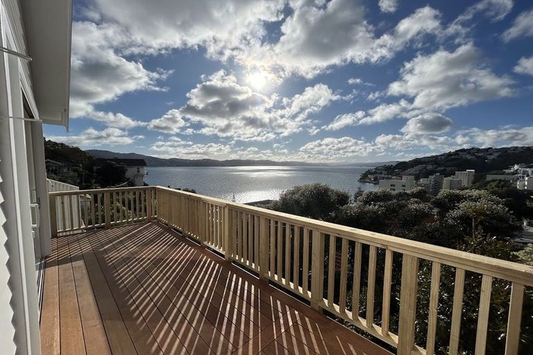 Photo of property in 10a Oriental Terrace, Mount Victoria, Wellington, 6011