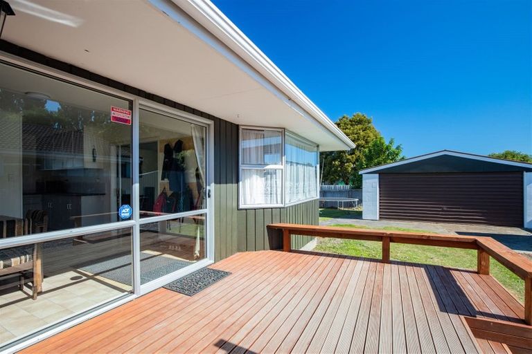 Photo of property in 9 Charnwood Crescent, Bishopdale, Christchurch, 8051