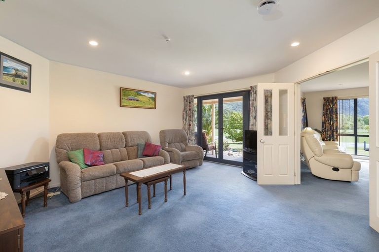 Photo of property in 1674 Queen Charlotte Drive, Linkwater, 7281